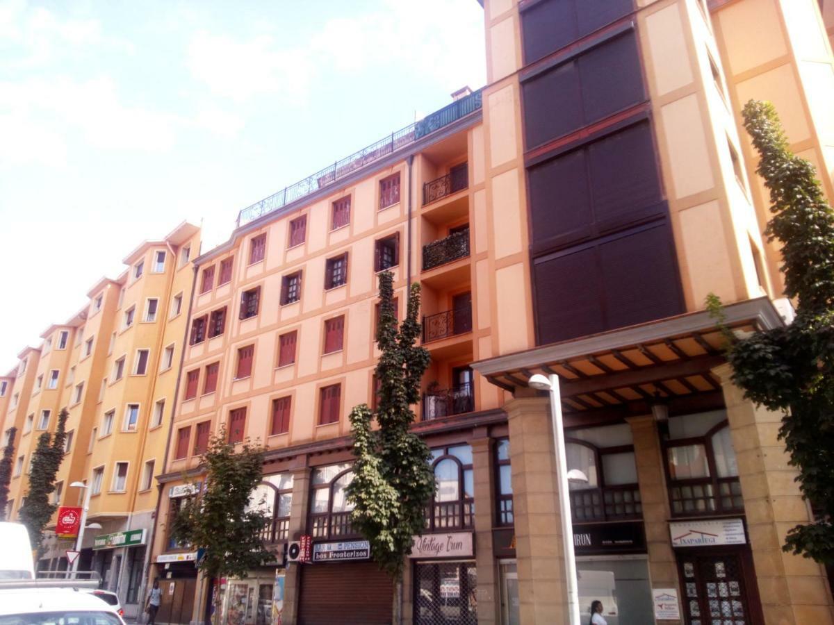Los Fronterizos Hotel อีรุน ภายนอก รูปภาพ